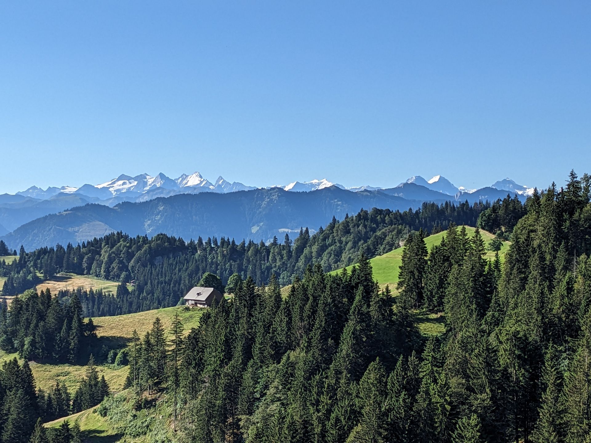 Blick Richtung Berner Alpen