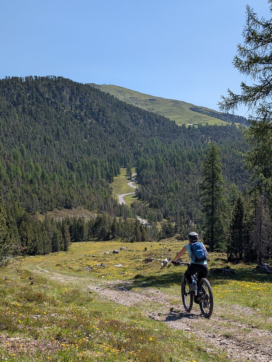 nach Tschierv runter